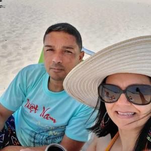 Meet your Posher, Dania